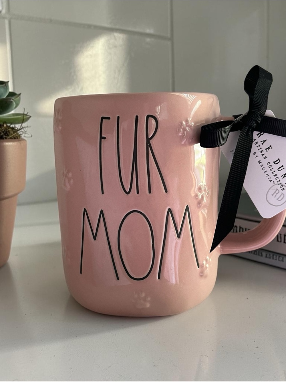 Rae Dunn "FUR MOM" Ceramic Mug - New